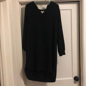 Black long sleeve shift dress
